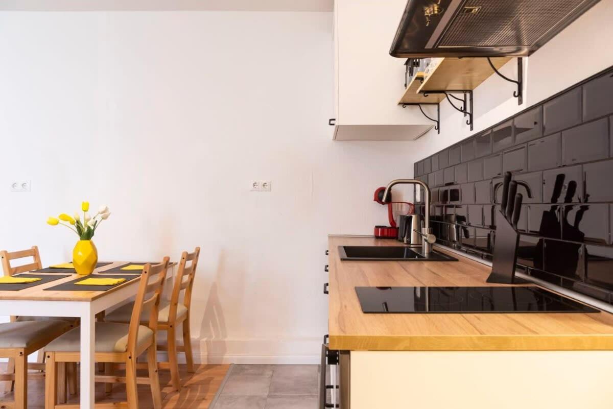 2 Bedroom In Great Location In Kreuzberg ベルリン エクステリア 写真